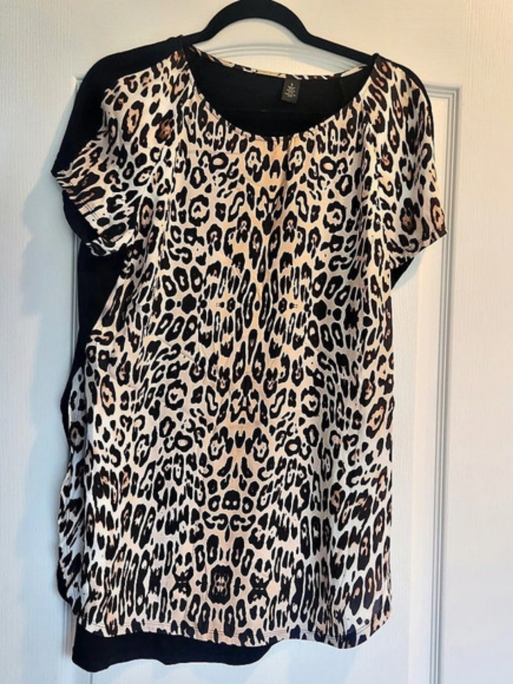 Black Label by Evan-Picone Animal Print Short Sleeve Top in Brown & Black Size 2
